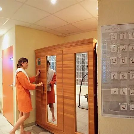 Lejlighedshotel Vacanceole - Le Saint Clair 2*
