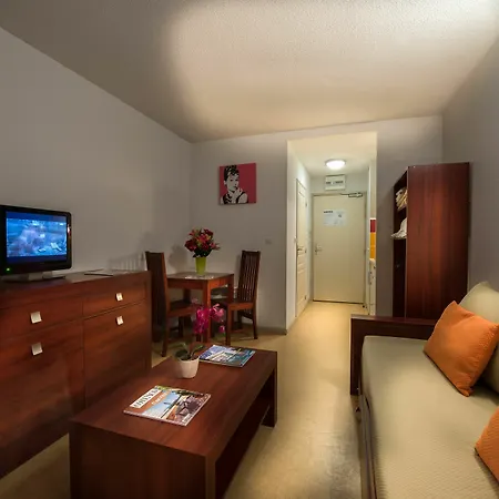 아파트호텔 Vacanceole - Le Saint Clair 아그