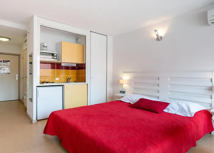 Vacanceole - Le Saint Clair Агд