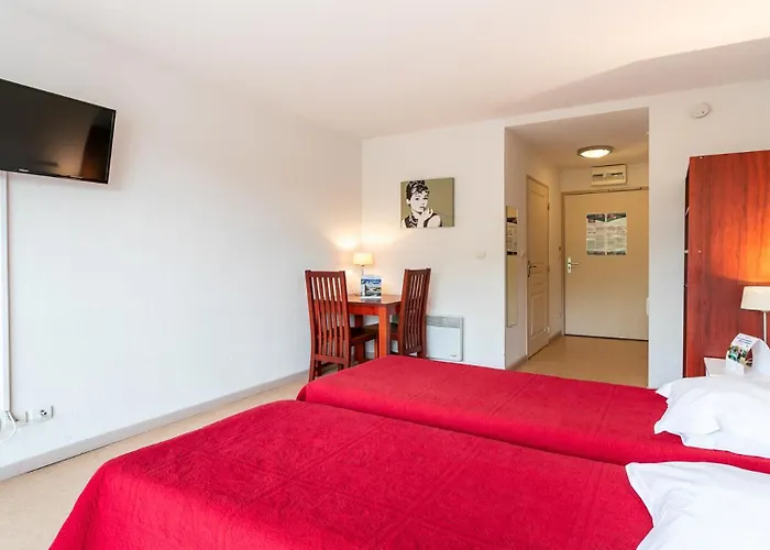 Апарт-отель Vacanceole - Le Saint Clair