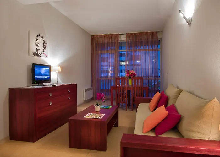 Апарт-отель Vacanceole - Le Saint Clair