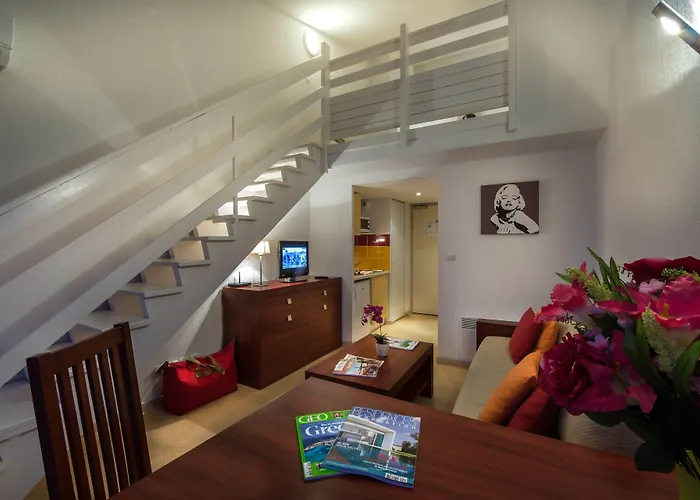 Апарт-отель Vacanceole - Le Saint Clair Агд