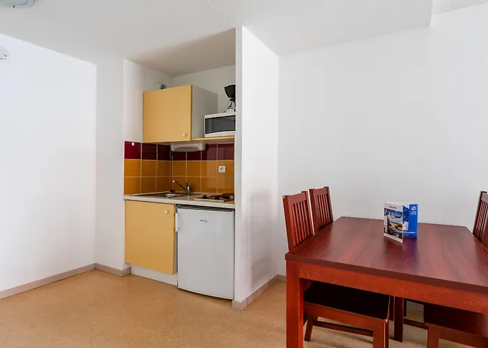 Апарт-отель Vacanceole - Le Saint Clair