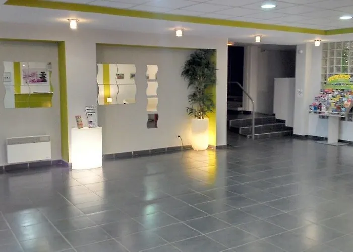 Апарт-отель Vacanceole - Le Saint Clair Агд