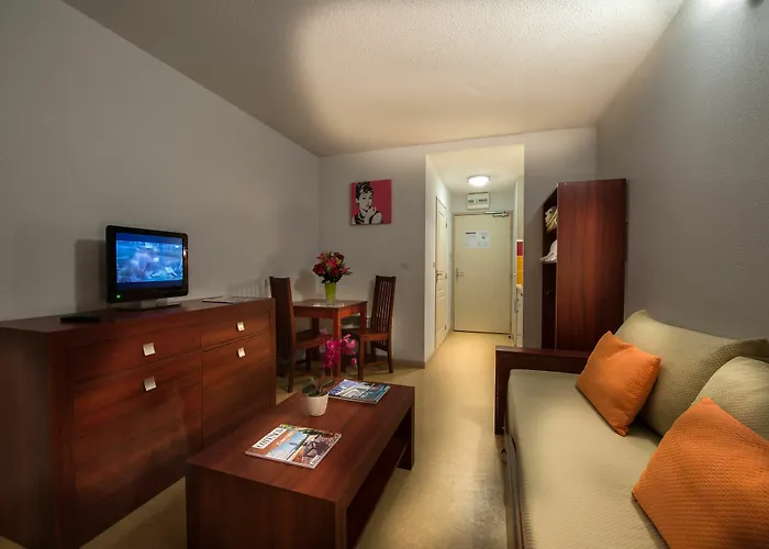 Апарт-отель Vacanceole - Le Saint Clair Агд